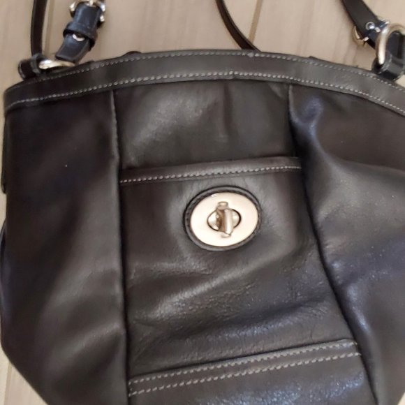 Coach GALLERY F13759 Black Leather Double Handle Satchel Handbag.  Size … - Picture 11 of 14